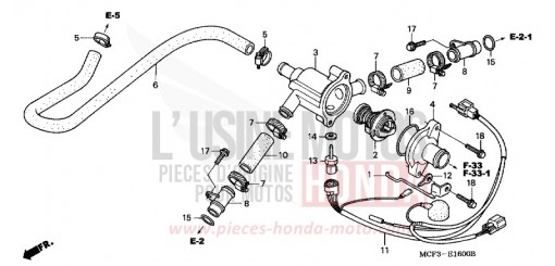 TUYAU D'EAU VTR1000SP5 de 2005